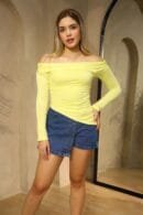 Blusa Celina en acetato doble tela, cuello bandeja y corte asimétrico – Tallas S y M