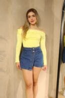 Falda short de jean rígido, diseño clásico con dos botones – Tallas disponibles