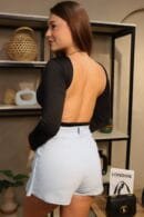 Falda short Milena en bengalina con detalle de bolsillo decorativo y pasadores – Tallas S, M y L