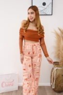 Pantalón Coral estampado en lino, silueta ajustada con bolsillos traseros. Tallas S y M.