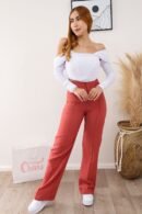 Pantalón Amelia wide leg en tela Noche de Viena con pliegue frontal.