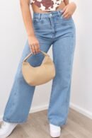 Jean Verónica wide leg en denim rígido, con costuras estructuradas