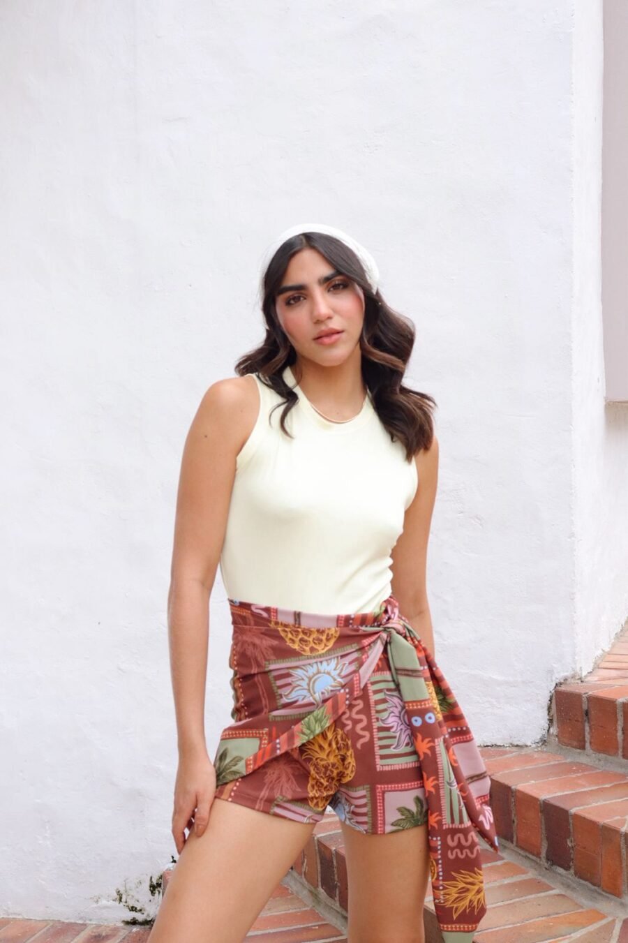 Body Ámbar en tela rib, cuello redondo, básico y versátil. Disponible en tallas S y M.