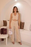 Pantalón Venecia de corte wide leg elaborado en tela Noche de Viena, elegante y versátil, ideal para looks formales e informales