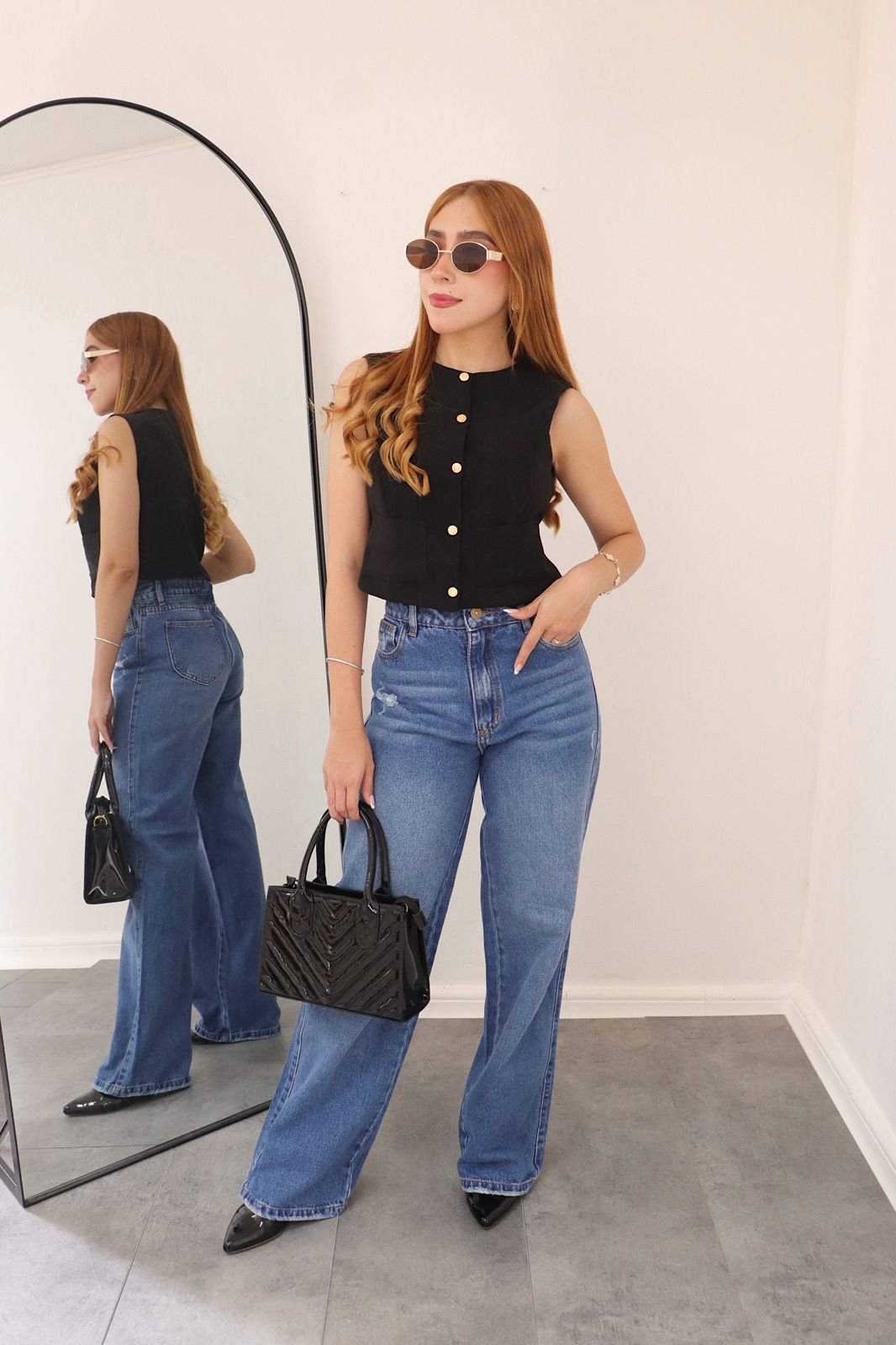 Jean Madrid rígido con ligero degradé y detalles de desgaste pequeño. Tallas 6 a 12.