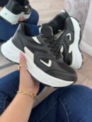 Tenis iroka. Diseño cómodo, versátil y moderno para uso diario.