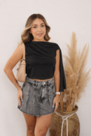 La falda short dania es el equilibrio perfecto entre comodidad y estilo.