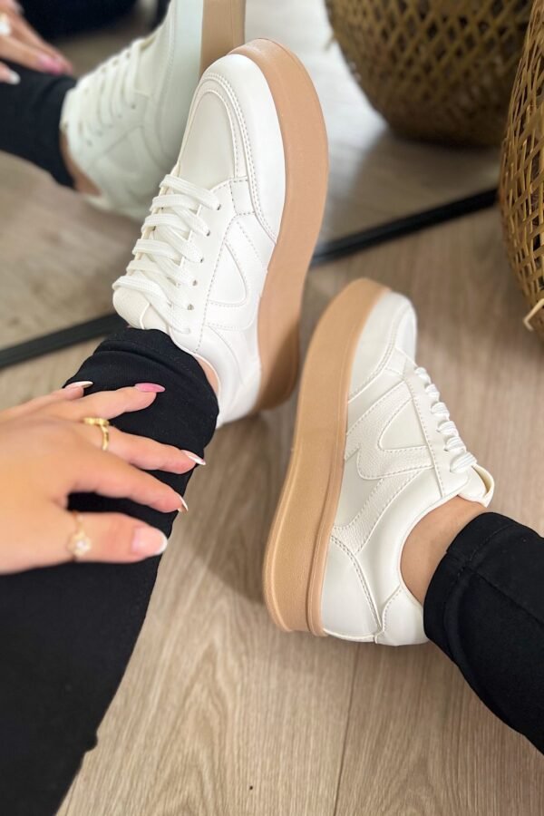 El complemento perfecto para elevar cualquier outfit.